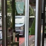 une cabine téléphonique